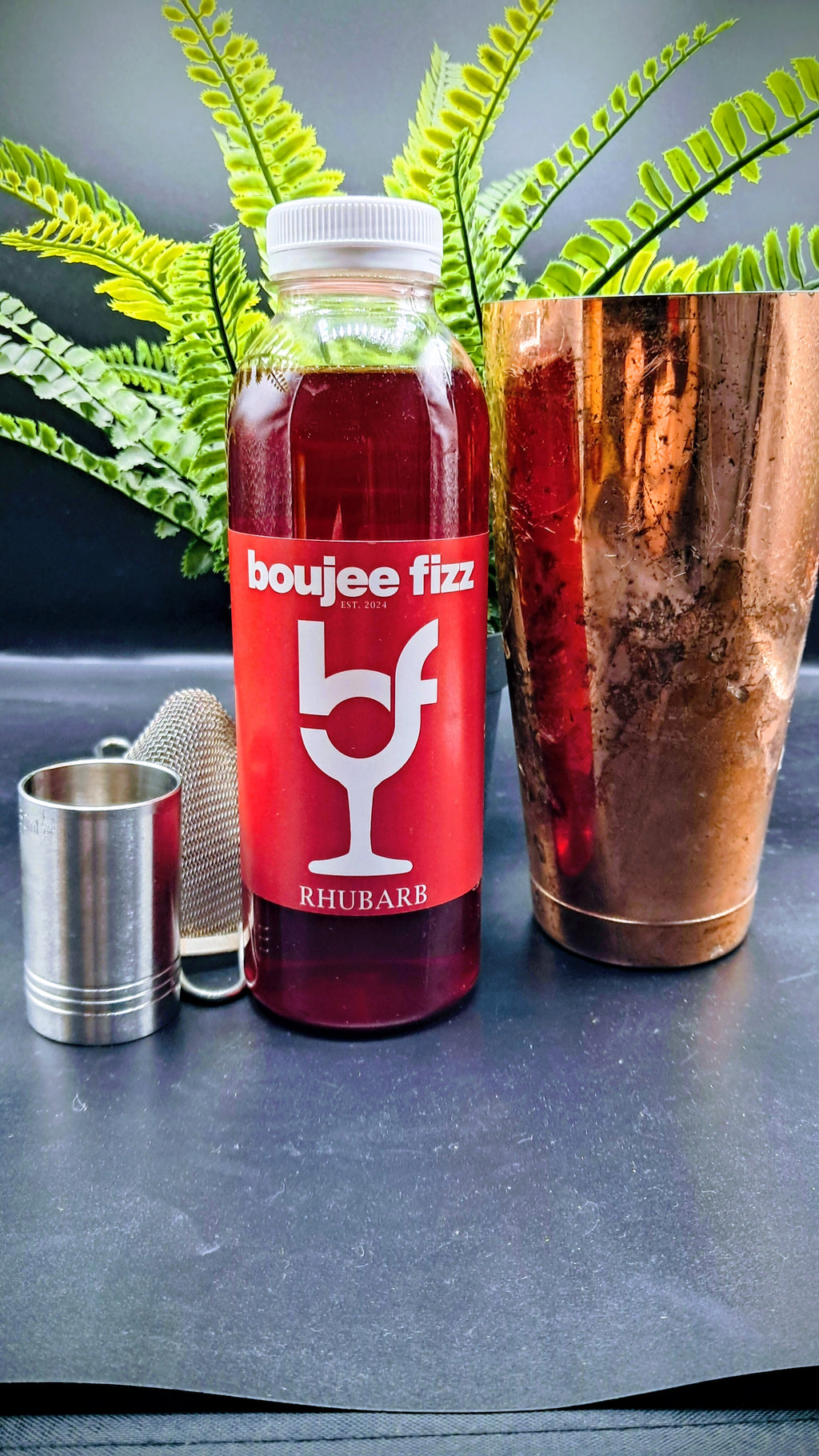 Boujee Fizz Rhubarb  Cocktail  Syrup-500ml- Bar Use-No Allergens-Gin-Drinks-Mocktails-Home use- 100% Natural/Alcohol Free/Children's Drink/Sodas/Low Calorie/Alcohol Free, Smoothies, Daiquiri ,milkshakes Cooking, Baking Cocktail Syrup Rhubarb Syrup
